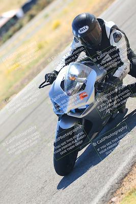 media/Oct-15-2023-TrackXperience (Sun) [[85198ff50b]]/Group 3/session 4 turn 3/